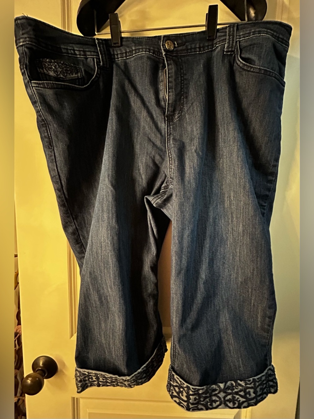 Women's Denim Capri CJ Banks 20W with Cute Details